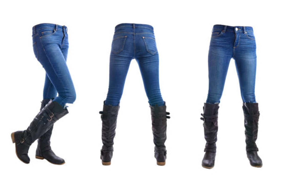 Front and back view of blue straight-leg jeans paired with black leather knee-high boots featuring buckle details, showcasing a stylish casual outfit.